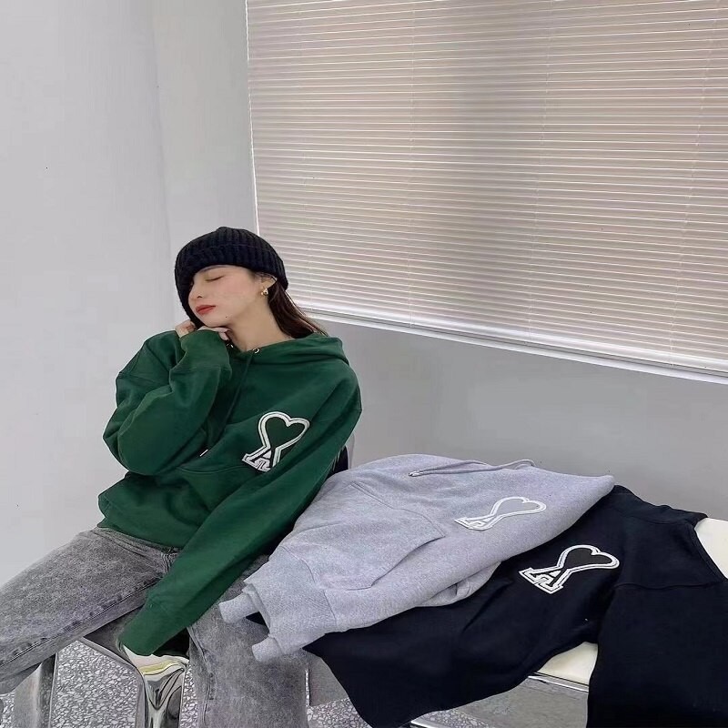 Brand High Quality Big Pocket Black Sweatshirts Pullover Male Cotton Heart Design Hooded Hoodies Men Women Harajuku Streetwear