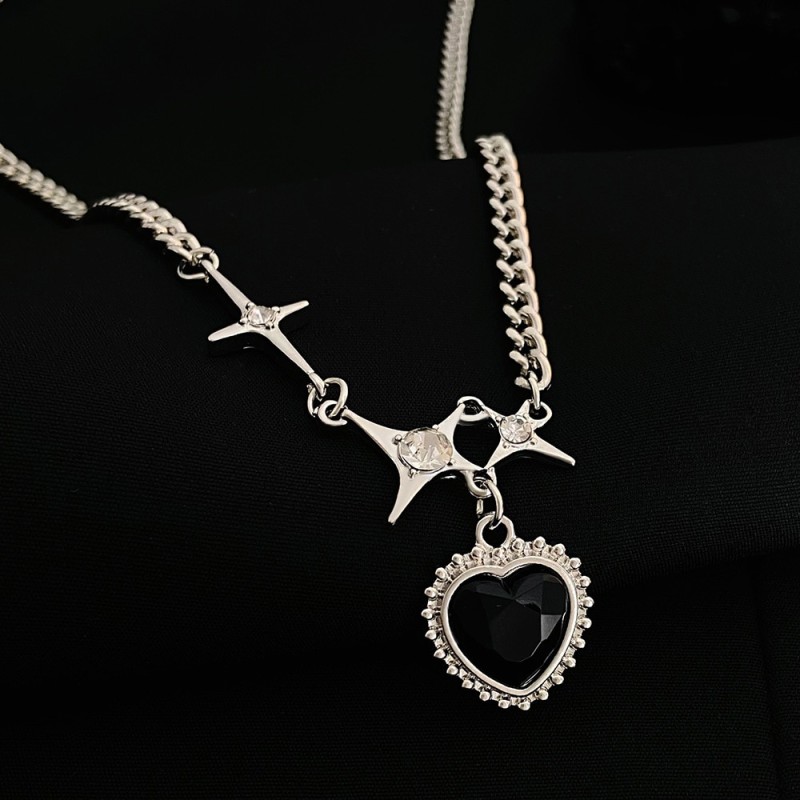 Hip Hop Retro Star Love Necklace for Women Punk Black Heart-shaped Cuban Chain Necklace Hip Hop Street Personality Jewelry