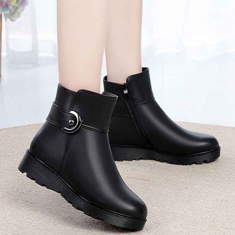 DRKANOL 2022 Classic Black Winter Warm Snow Boots Women Wool Fur Side Zipper Flat Ankle Boots Women Genuine Leather Cotton Shoes