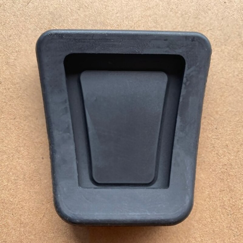 MB193884 For 2Pcs Brake Clutch Pedal Rubber Pad Cover For Kia Hyundai Accent Sonata Santa FE Elantra