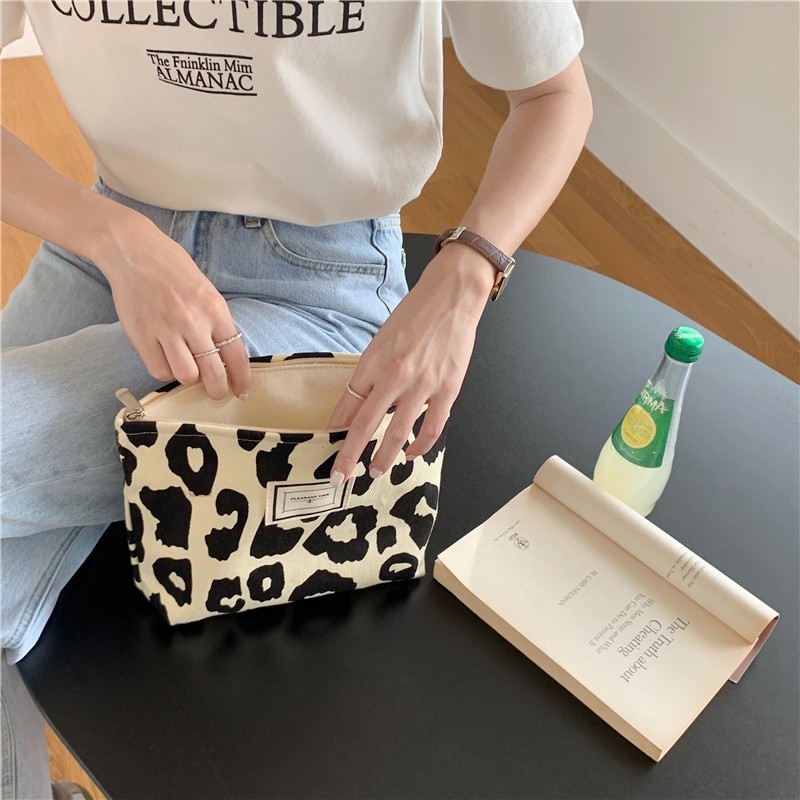 Pink Leopard Print Women's Cosmetic Bag Retro Flower Ladies Small Clutch Purse Travel Handbags Schoolgirl's Pencil Storage Bags