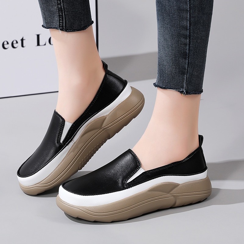 2023 New Women Vulcanized Shoes Autumn Spring Fashion Loafers Comfortable Walking Sneakers Ladies Slip on Casual Driving Shoes