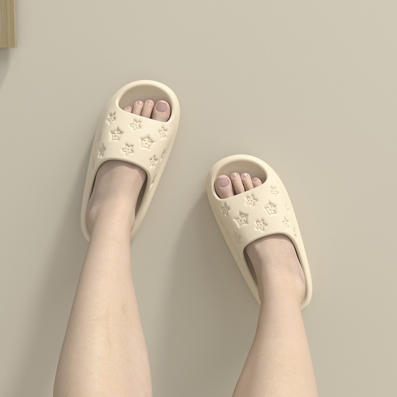 Women House Slippers Super Soft Sole Couple Shoes Star Hollow Out Cute Indoor Sandals Bathroom Non-slip Bedroom Casual Slippers