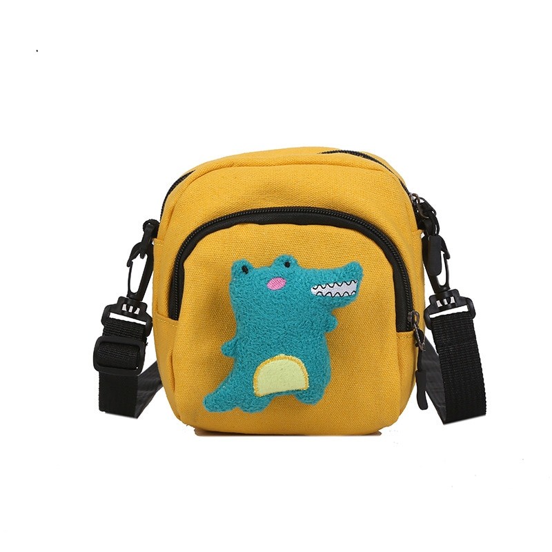 2020 new ins street shooting cute little dinosaur messenger bag girl small fresh wild fashion canvas bag female student bag