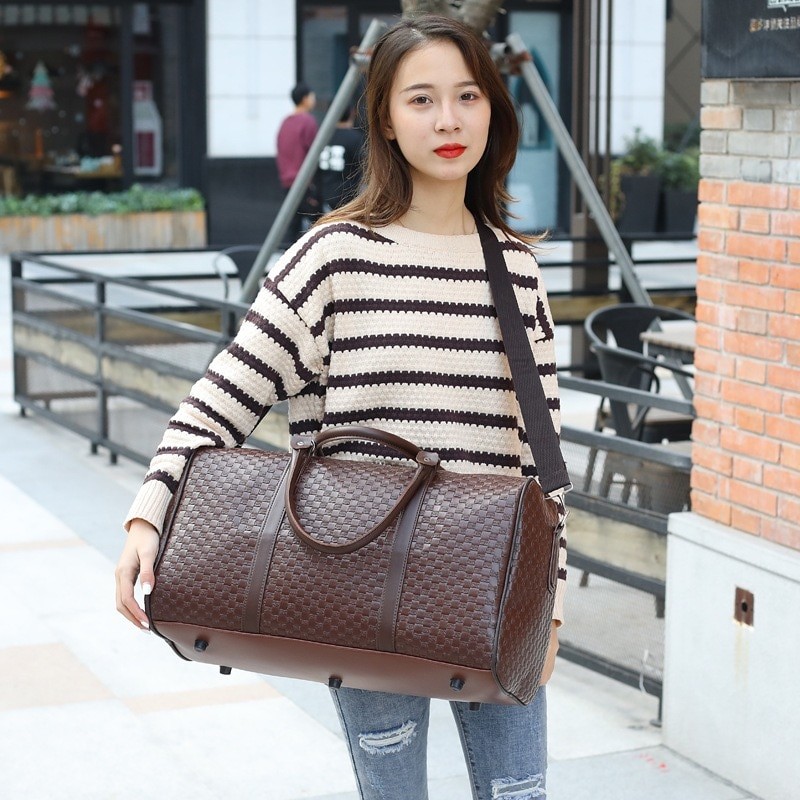 Large Capacity Luxury Waterproof Women Pu Leather Travel Bags Men Shoulder Bags Handbags Fitness Yoga Weekend Duffle Luggage Bag