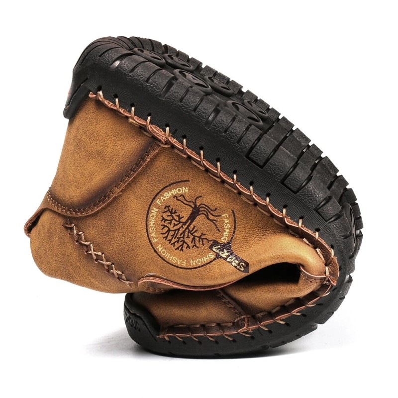 Comfortable Casual Leather Shoes Men Sneakers Leather Loafers Handmade Men Shoe Winter Breathable Flats Shoe Hot Sale Moccasins