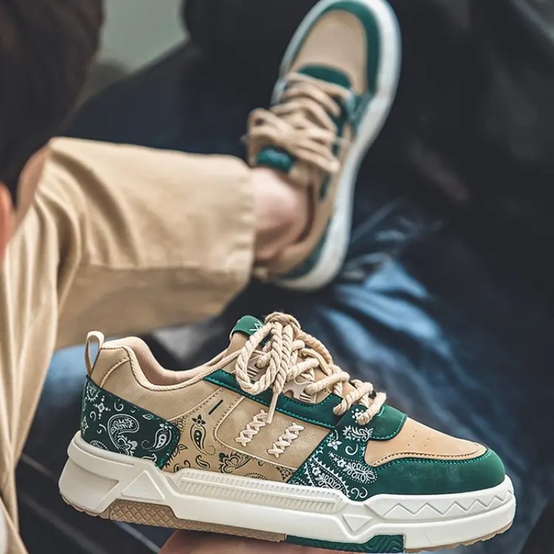 2023 New Man's Fashion Sneakers Low Up Skate Board Shoes Free Shipping Mens Trainers Chunky Sneakers