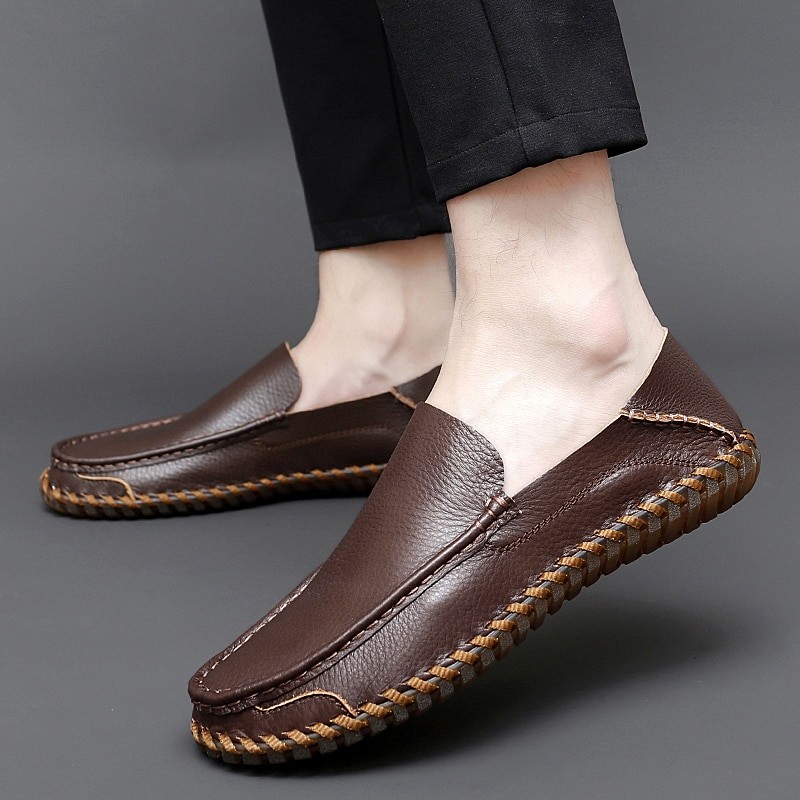 2023 New Men Shoes Simple Moccasins Trend Shoes Mens Business Leather Shoes Luxury Breathable Loafers Male Casual Driving Shoes