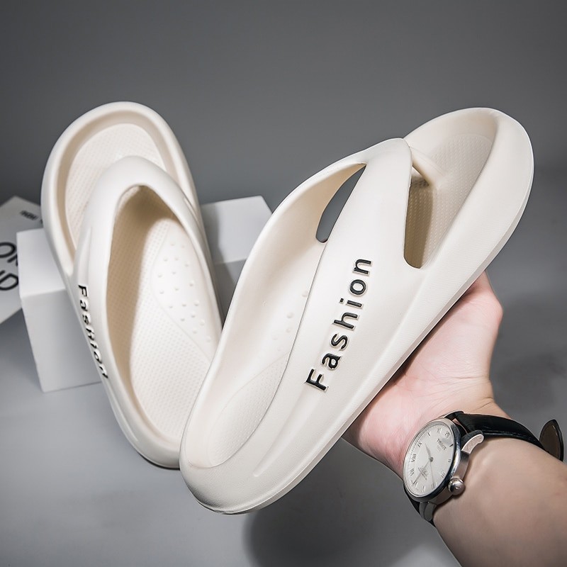 High Quality Brand Soft Flip Flops for Men Summer Beach Slippers Men Sandals EVA Platform Outdoor Casual Men Flip Flops Beach