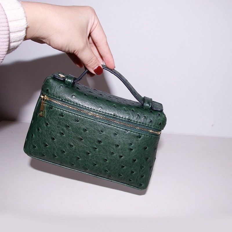 2023 New  Luxury High Quality Ostrich Pattern PU Leather Clutch Bag for Women Fashion Trendy Designer Make Up Handbag Purse Bag