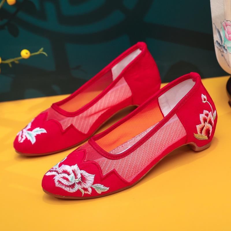 Antique embroidered mesh shoes female old Beijing cloth shoes round head Chinese national style increased perspective shoes