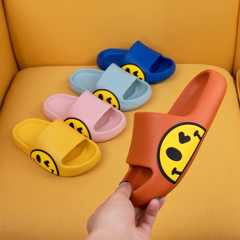2023 Summer Lovely Happy Smiley Face Slippers Kids Indoor Home Children's Boys Girls Non-Slip Fashion Sandals Shoes