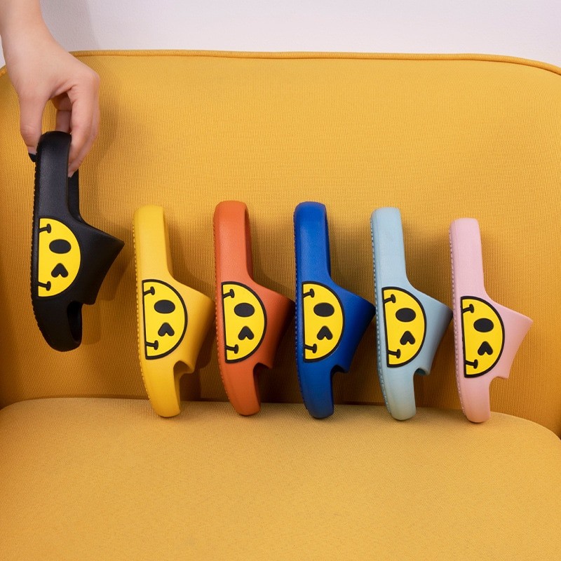 2023 Summer Lovely Happy Smiley Face Slippers Kids Indoor Home Children's Boys Girls Non-Slip Fashion Sandals Shoes