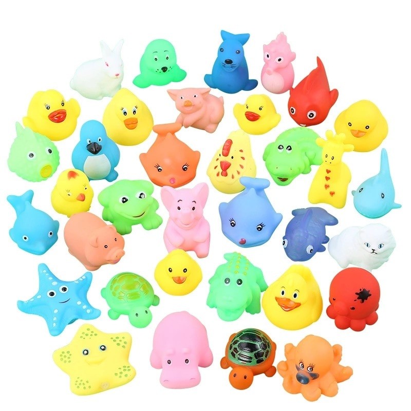 8Pcs Set Random Kids Baby Animal Bathing Splashing Sounds Small toys