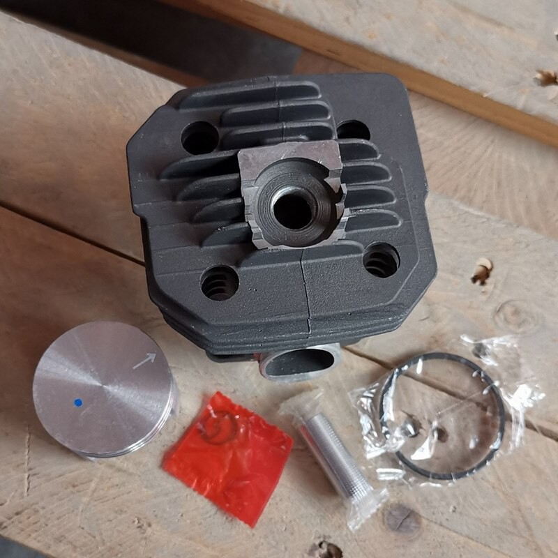 48mm Cylinder Piston Ring Clips Kit Fit For EMAK OLEO MAC 965 961 962 956 EFCO 162  Garden Tools Chainsaw Spare Parts 50022006