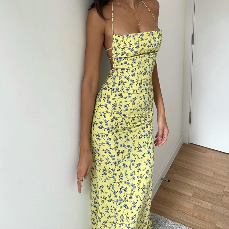 European and American Ins-style Diagonal Collar Suspender Dress Women's 2023 New High Waist Split Wrap The Buttocks Short Skirt