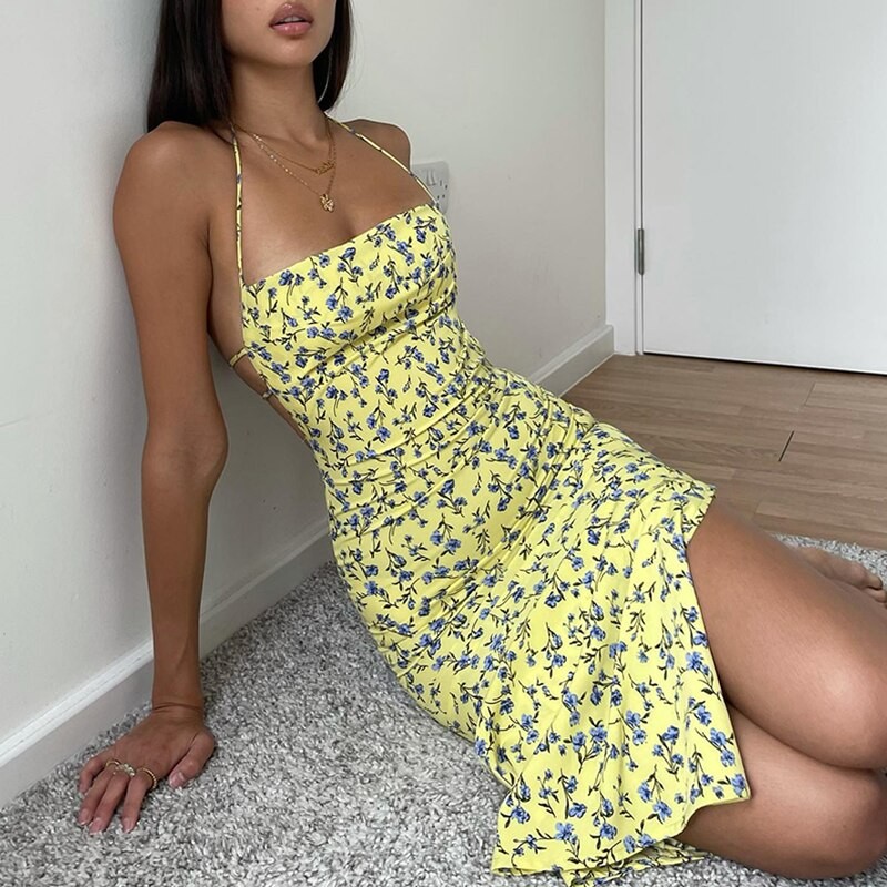 European and American Ins-style Diagonal Collar Suspender Dress Women's 2023 New High Waist Split Wrap The Buttocks Short Skirt