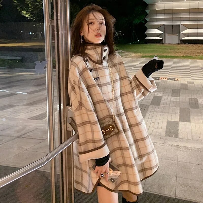Korean high-quality plaid woolen coat 2023 autumn and winter women's new side button open antique loose medium and long coat