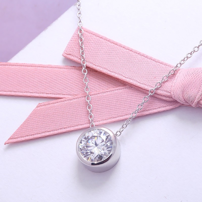 D color Round Excellent Cut Moissanite Pendant Bezel Setting 1CARAT 6.5MM Gift for Women Pendant Necklace Plated 14K White Gold
