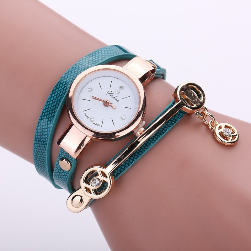 2022 Fashion Women Bracelet Watch Gold Quartz Gift Watch Wristwatch Women Dress Leather Casual Bracelet Watches Hot Selling