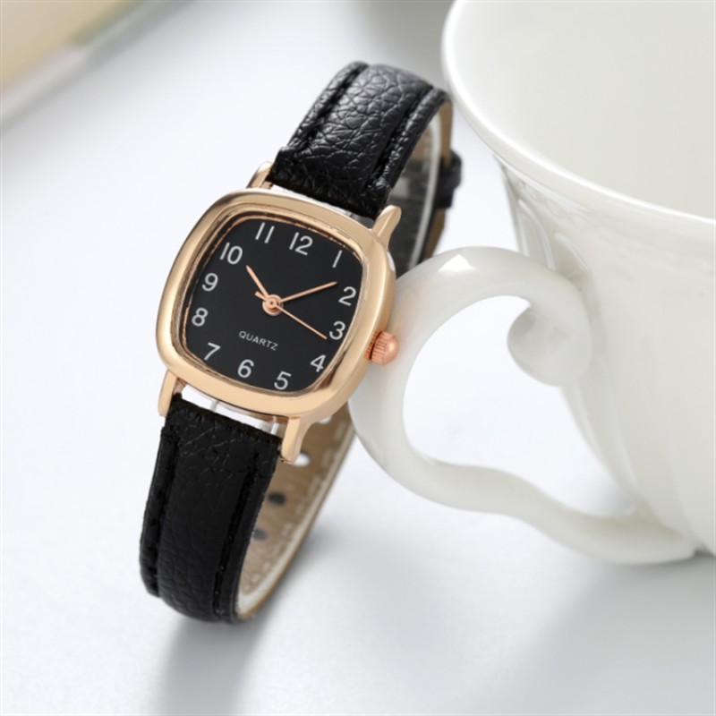 Small and exquisite girl's quartz watch digital simple belt ladies watch