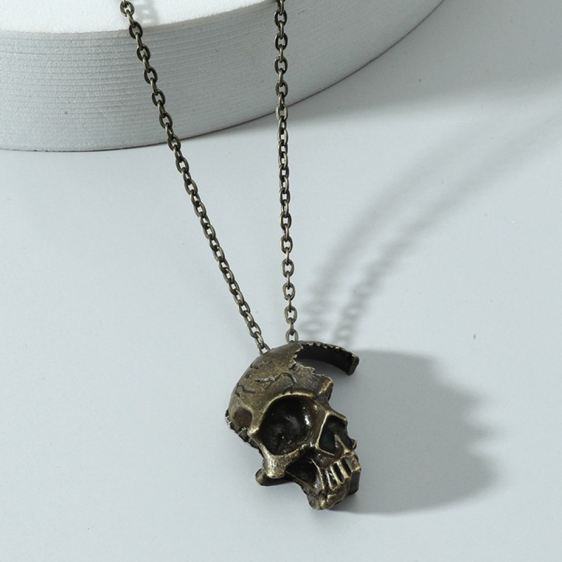 Hip Hop Retro Half Face Skull Necklace for Men Gothic Punk Men Skeleton Pendant Fashion Personality Halloween Jewelry Gifts