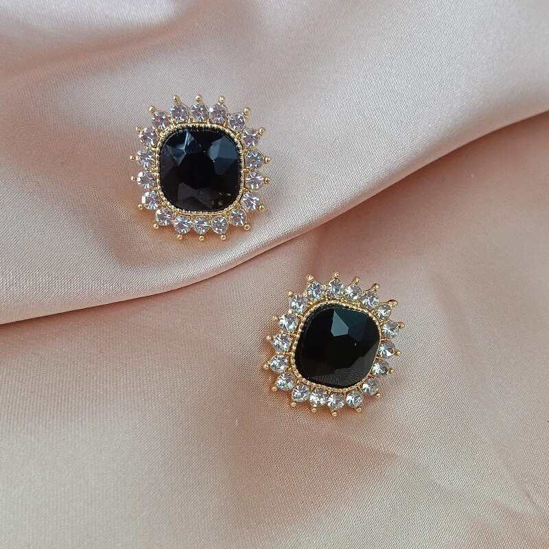 S925 Silver Needle Korean Black Round Rhinestone Earrings 2020 New Personality Temperament Wild Simple Earrings Jewelry Brinco