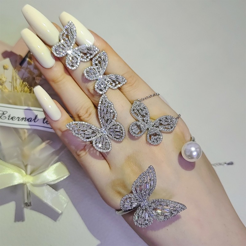 4pcs Pack 2023 New Luxury Butterfly silver color bride Dubai Wedding For Women Lady Anniversary Gift Jewelry Bulk Sell J7614