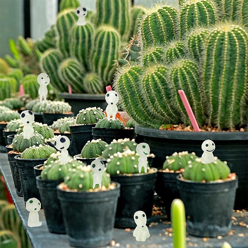 10Pcs Blue Luminous Tree Spirits Micro Landscape Figure Ornament Outdoor Glowing Miniature Statue Potted Mini Garden Accessories